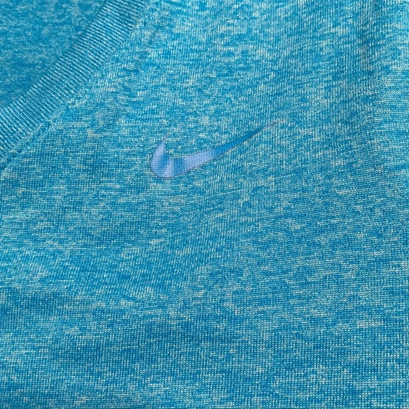 NIKE DRI-FIT light blue Training T-Shirt size L - Picture 4 of 4